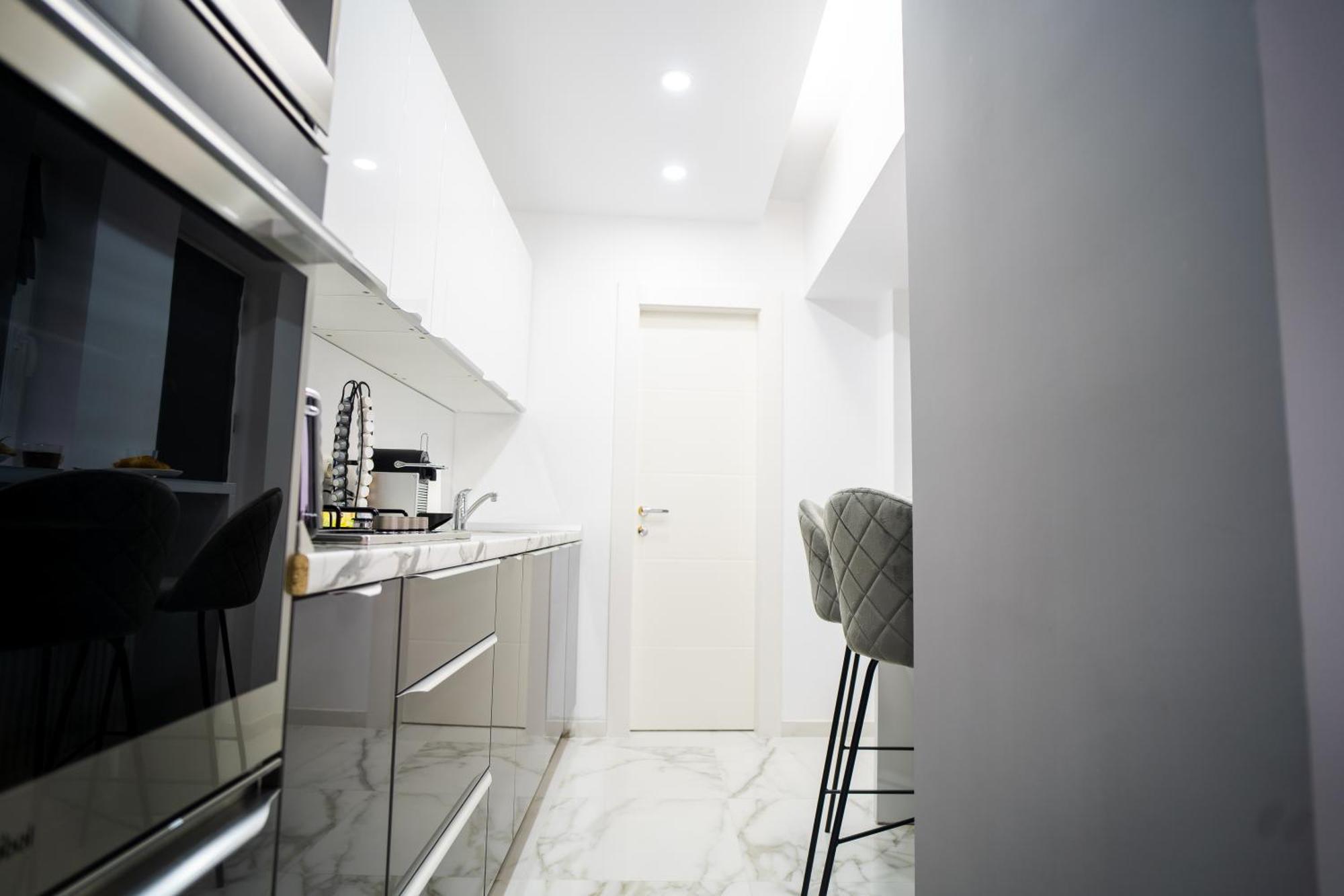 Top Location - Contemporary Parliament View - 2Br บูคาเรสต์ ภายนอก รูปภาพ